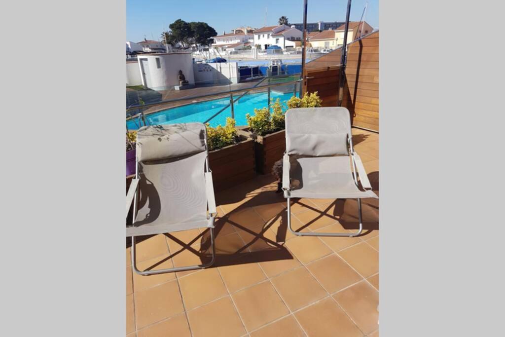 Appart Residence De Standing Calme Avec Piscine Roses Buitenkant foto